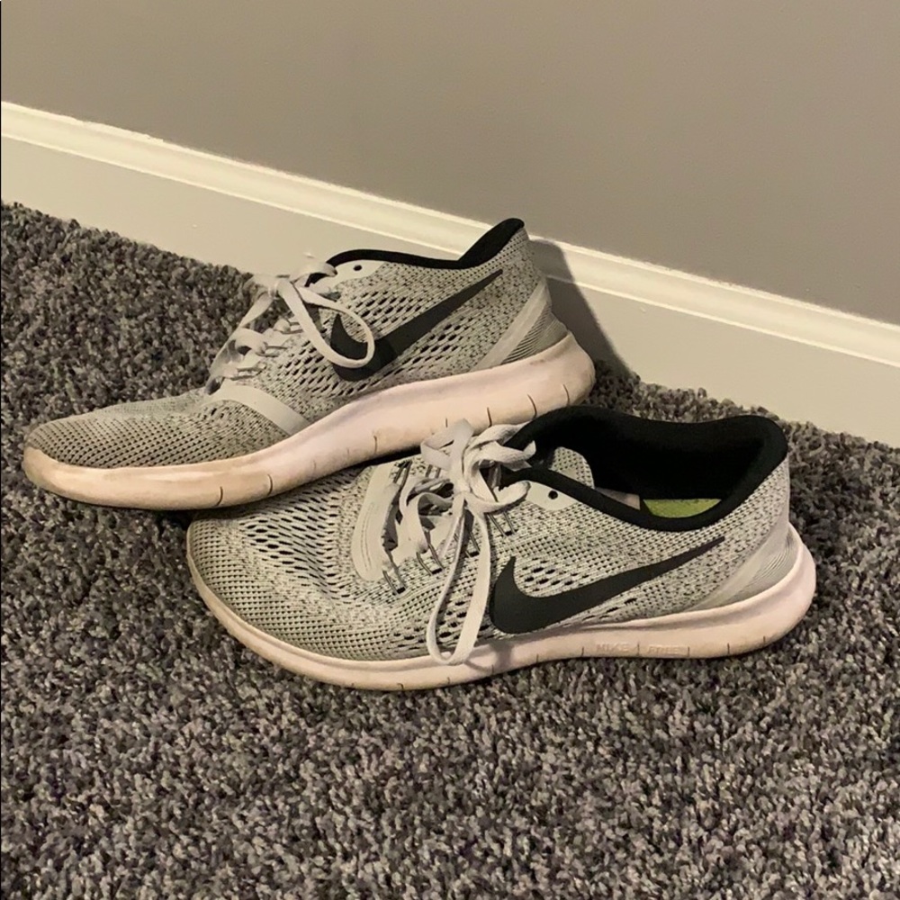 Nike Free RN Shoes